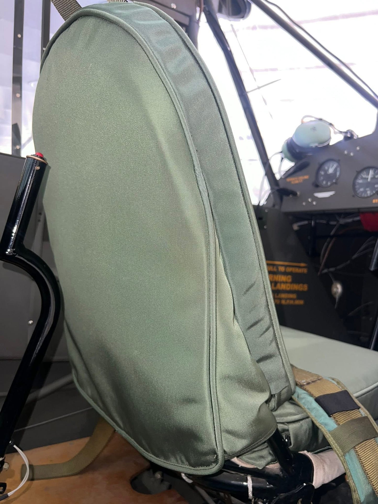 L-2 Grasshopper Front Seat Cushion Set