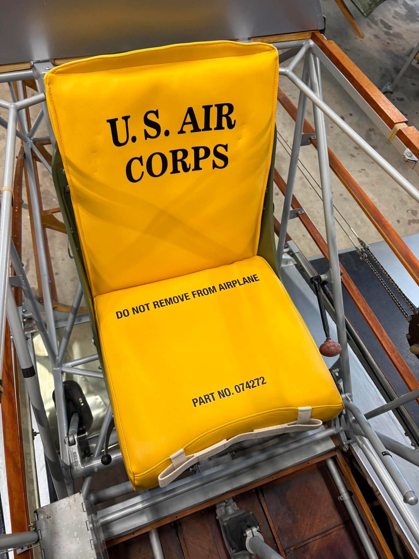 METAL SEAT Style 1