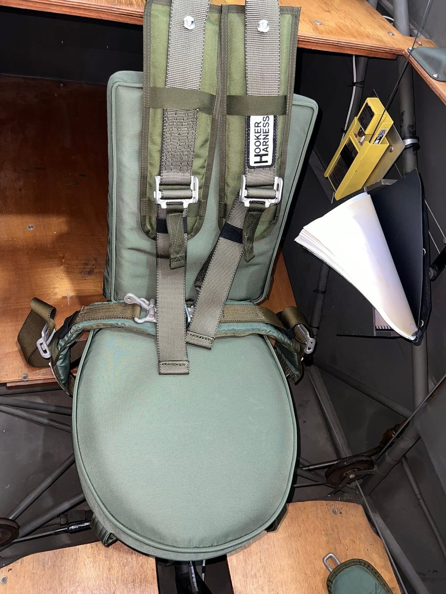 L-2 Grasshopper Back Seat Set